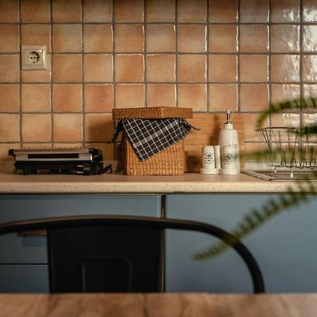 וולוס Aigli'S Urban Lodge מראה חיצוני תמונה