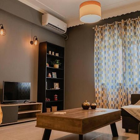 וולוס Aigli'S Urban Lodge מראה חיצוני תמונה